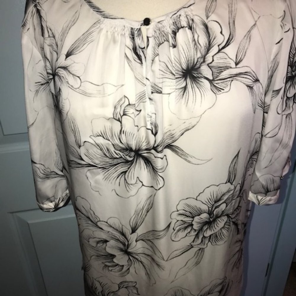 Liz Claiborne short sleeve blouse black floral